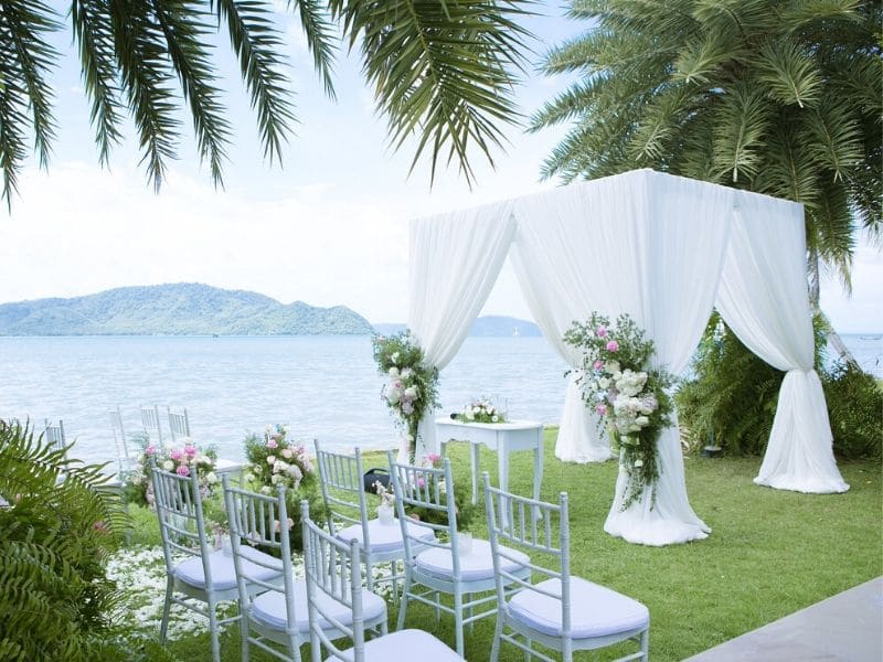 beach wedding reception