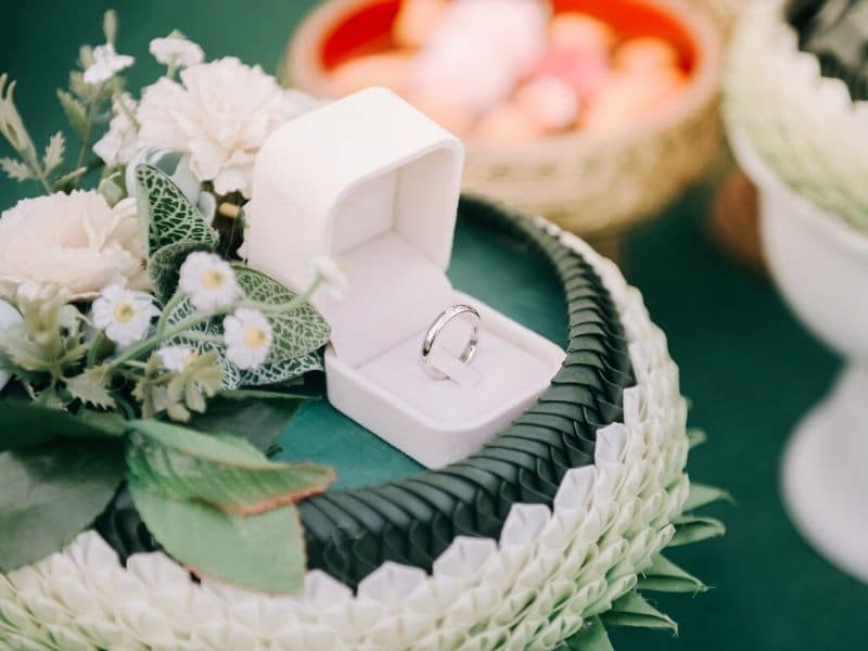 wedding ring and flower