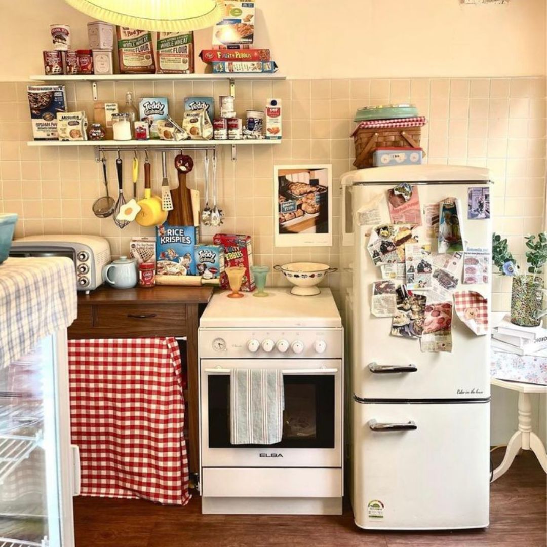 11 Vibrant Kitschy Kitchen Ideas: Transform Your Space with Retro Charm